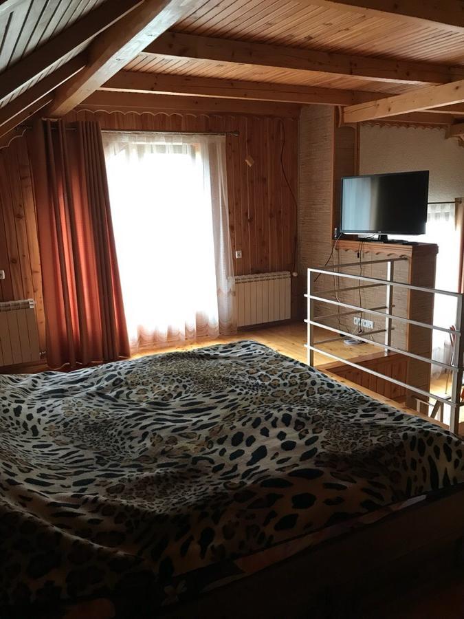 Vacation Home Yabluniv Extérieur photo
